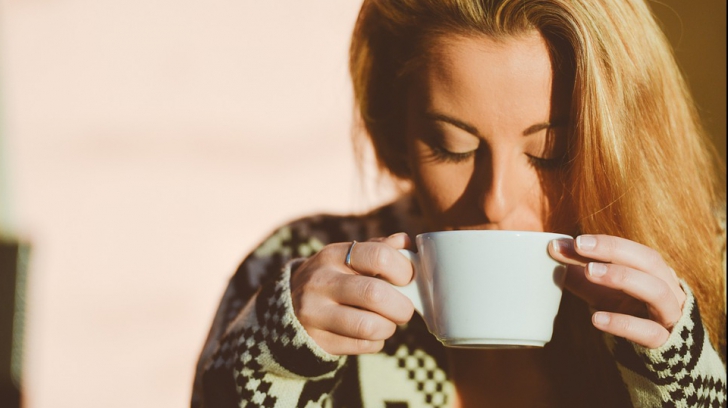 De ce mirosul cafelei este mai plăcut decât gustul ei