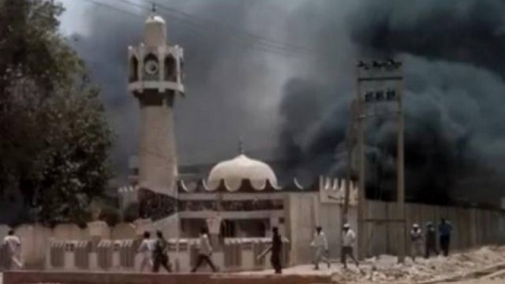 Atentat comis într-o moschee: cel puţin 39 de morţi, 100 de răniţi