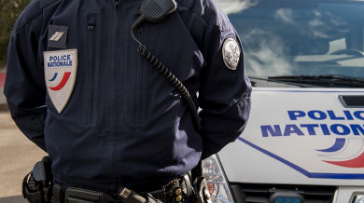 Franţa: şapte persoane, rănite după ce un tânăr a intrat cu maşina într-un grup de oameni