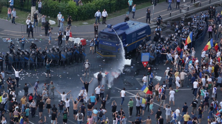 Protest cu violențe, vineri 10 august / Foto: Inquam Photos / Octav Ganea