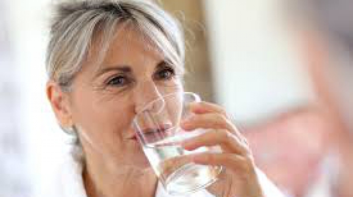 Cauzele pentru care resimți senzația permanentă de sete