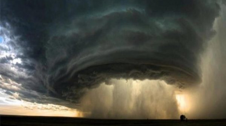 De ce fenomenele meteo extreme vor fi din ce în ce mai dese. Explicaţia cercetătorilor 