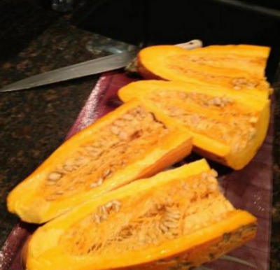 Au dezgropat o oală veche de 800 de ani, plină cu seminţe. Când au văzut ce a răsărit, au îngheţat!