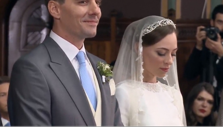 Cum Arată Rochia De Mireasă A Alinei Binder Asemănarea Cu Meghan