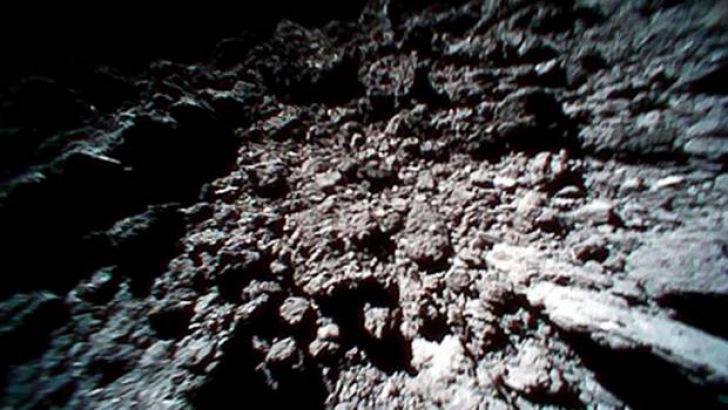 Asteroid fotografiat de japonezi