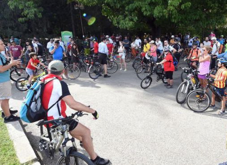 Protest pe două roţi, bicicliştii au cerut "o Capitală pentru oameni" 