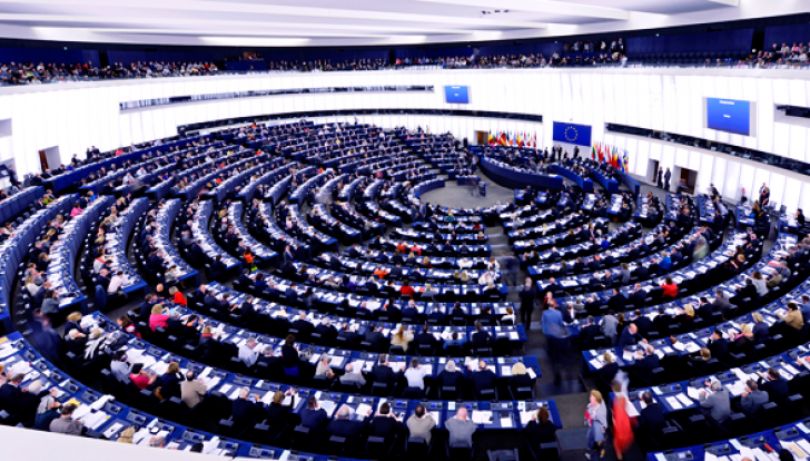 Parlamentul European, la un pas de a cere activarea ”opțiunii nucleare” pentru Ungaria