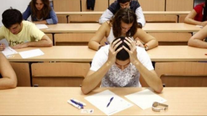 Mai multe facultăți din România vor dispărea din septembrie. Ce se va întâmpla cu studenții deja înscriși