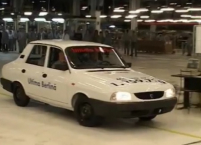 Dacia 1310, asta e ultima maşină care a ieşit pe porţile fabricii de la Mioveni