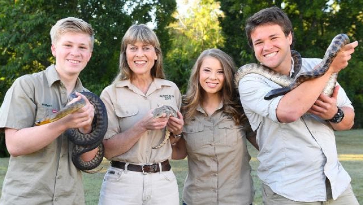 Familia "vânătorului de crocodili" Steve Irwin lansează un nou show TV