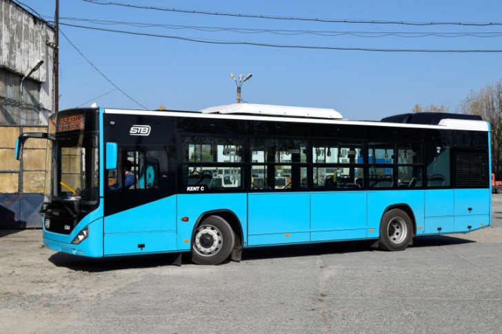 Gerul strică autobuzele turceşti cumpărate de Primăria Capitalei: Au început să sară siguranțele 