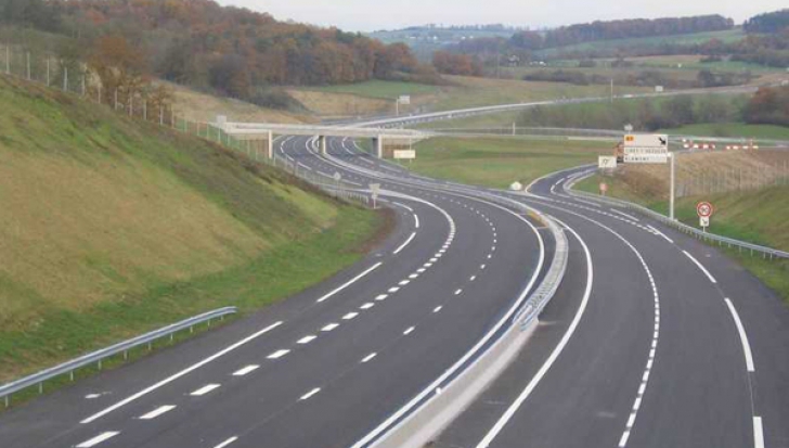 Verdictul unui fost ministru: Autostrada Sibiu-Pitești, gata cel mai devreme în 2027 