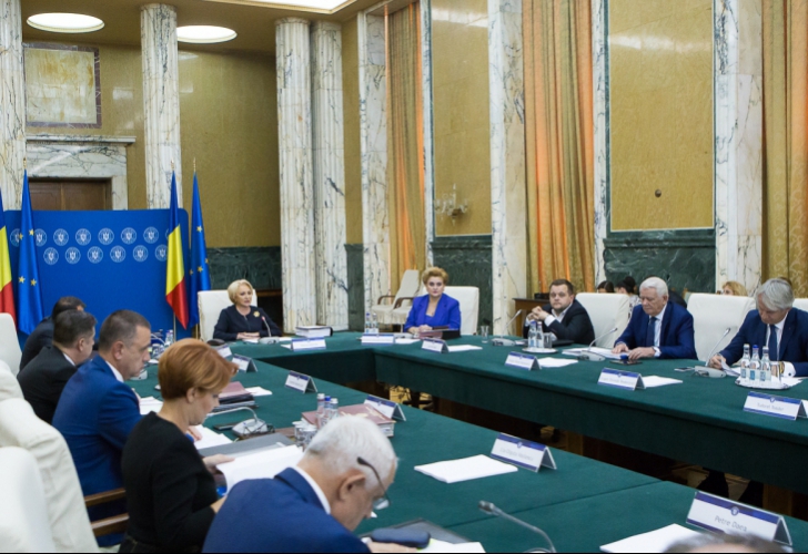 Şedinţă extraordinară de Guvern pe legile Justiţiei. Dăncilă dă OUG şi pleacă din ţară / Foto: gov.ro