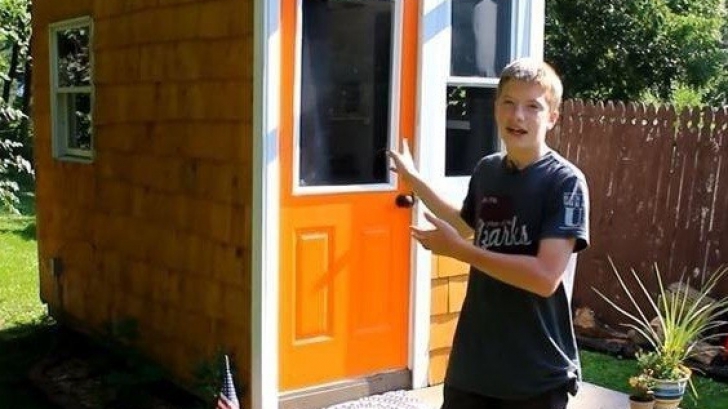La doar 13 ani, şi-a construit o casă cu 1500 de dolari
