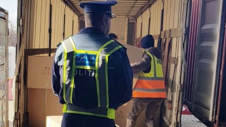 Polițiștii de frontieră au rămas mască după ce au deschis un container venit din China