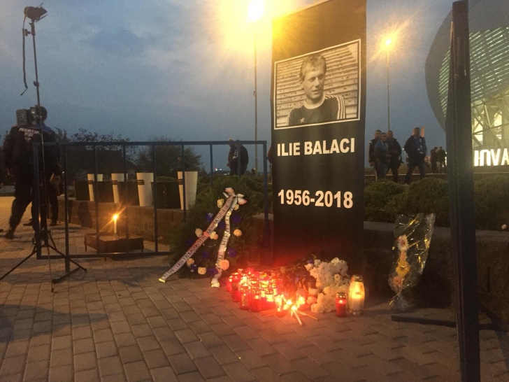 Lacrimi în Bănie! Sute de craioveni au aprins lumînări în memoria lui Ilie Balaci 