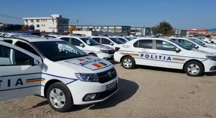 Dacia Logan care a uimit românii. Maşina nouă de la Dacia a ieşit pe străzi şi costă 14.000 euro