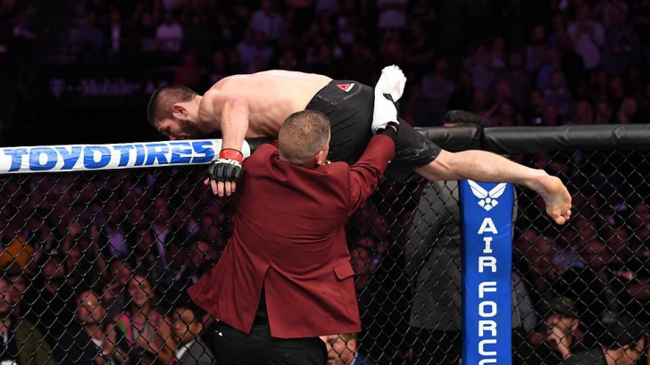 Meci McGregor - Khabib. Decizie bombă a UFC după scandalul monstru de la finalul meciului