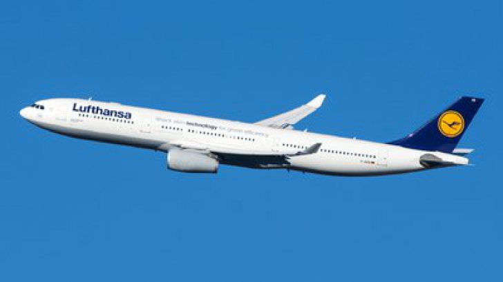 Un avion al companiei Lufthansa a aterizat de urgenţă. Care a fost motivul
