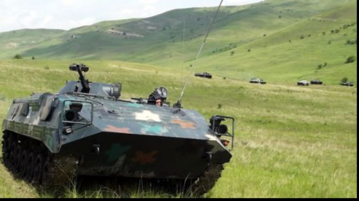 Automecanica Moreni supraviețuiește din întreținerea șenilatelor vânătorilor de munte