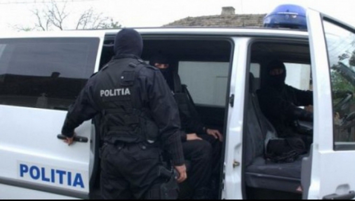 Descindere a Poliției acasă la soția lui Adamescu, într-un dosar de evaziune fiscală