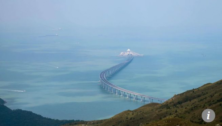 China a construit cel mai mare pod maritim din lume: 55 km. Imagini fabuloase cu proiectul mamut