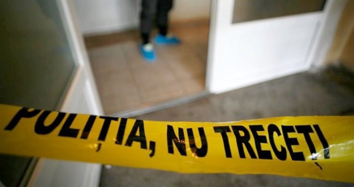 O fetiţă de 13 ani s-a aruncat de la etaj după o ceartă cu părinţi, la Târgovişte