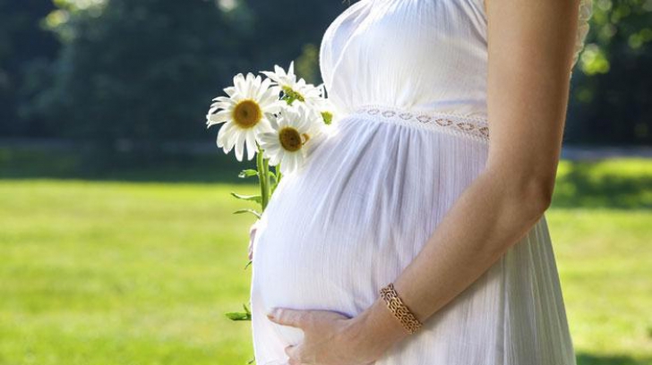 Nașterea prematură reduce riscul de cancer mamar?
