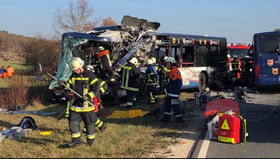ACCIDENT grav: Cel puţin 40 de victime în urma ciocnirii dintre două autobuze 