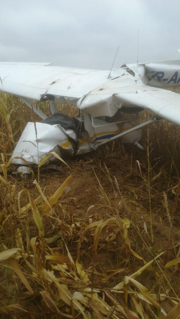 Un avion s-a prăbuşit în Argeş