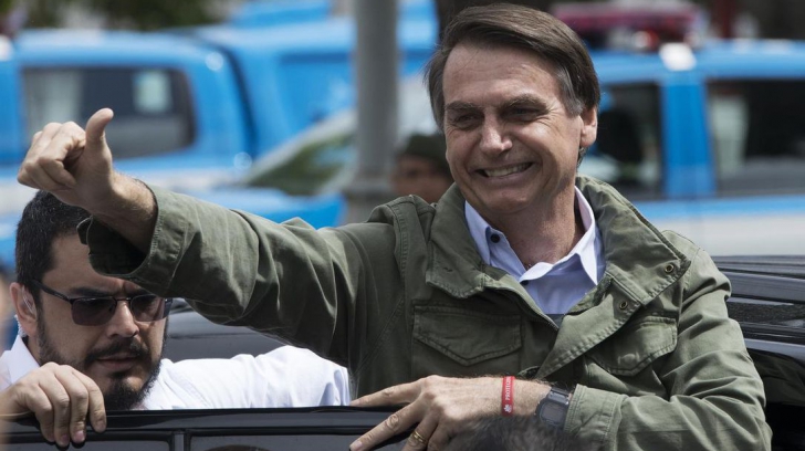 Nepotism fără limite. Președintele Braziliei își trimite fiul ambasador în SUA