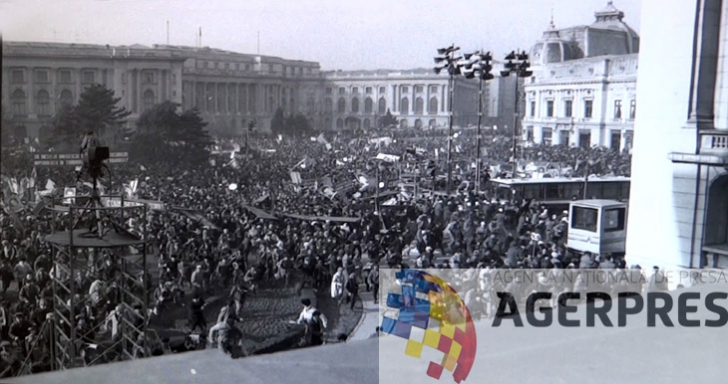 Imagine din alt unghi cu spargerea mitingului (21 decembrie 1989). Reproducere foto Agerpres Imagine din alt unghi cu spargerea mitingului (21 decembrie 1989). Reproducere foto Agerpres
