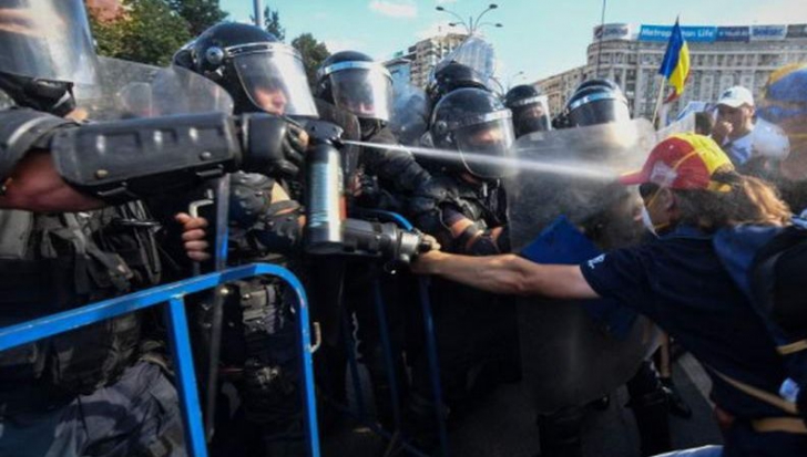 Şapte protestatari de la mitingul din 10 august, trimişi în judecată 