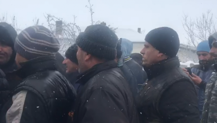 Răscoală pentru apărarea porcilor, într-o localitate din Olt (VIDEO)