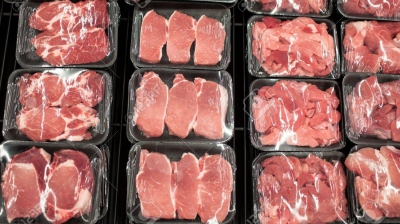 Cum te păcăleşti c&acirc;nd cumperi carne din supermarket. Secetul şocant al comercianţilor
