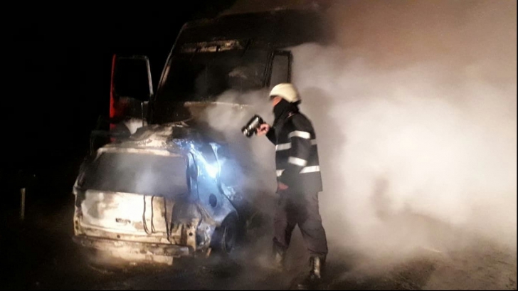 Mașini în flăcări pe DN 19. O persoană a murit carbonizată(Imagini șocante)