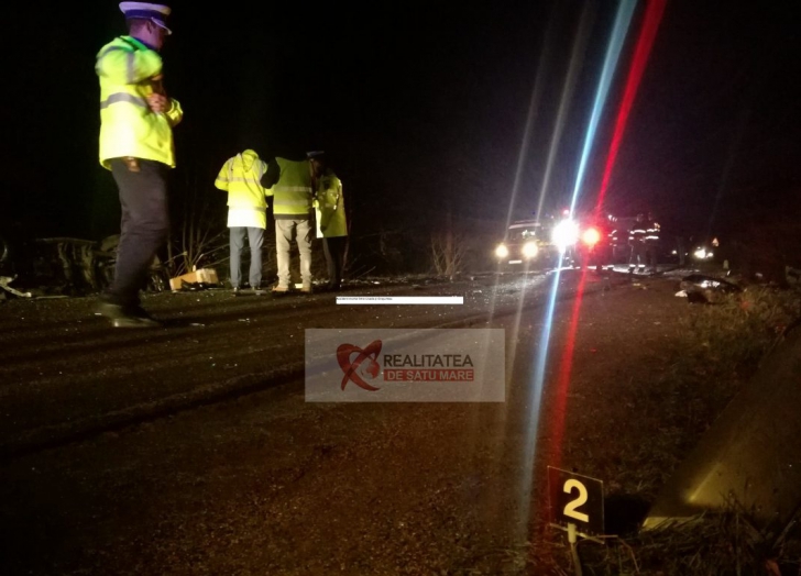 Accident cu doi morți în județul Satu Mare, după un impact nimicitor între două maşini