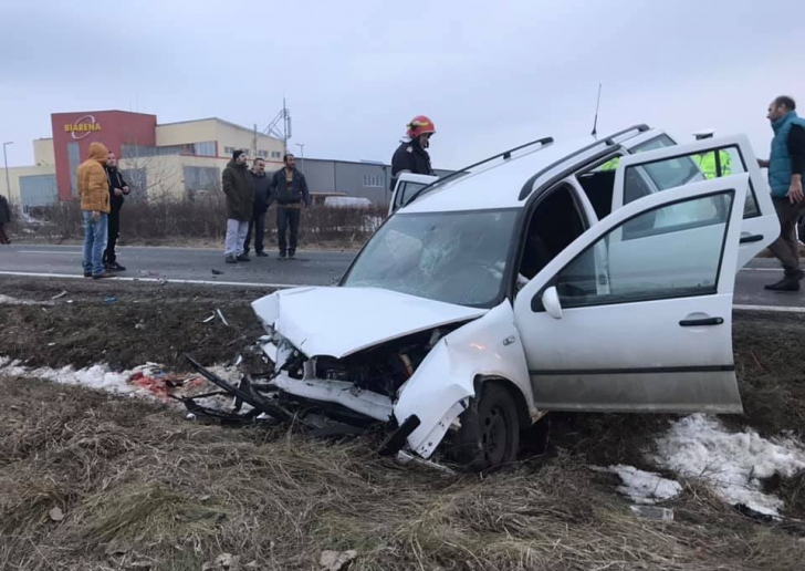 Accident violent în apropiere de Timișoara. Patru oameni au ajuns pe mâinile medicilor