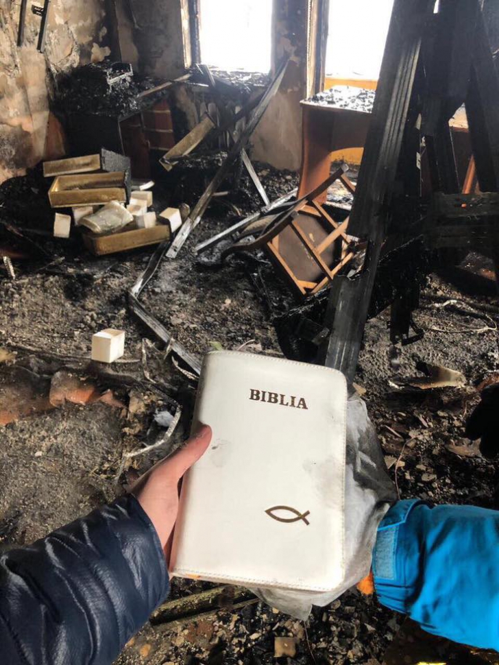 Biblie incendiu