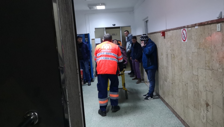 Incident grav într-o şcoală din Târgovişte: Un elev a alunecat şi a căzut de la etajul al doilea