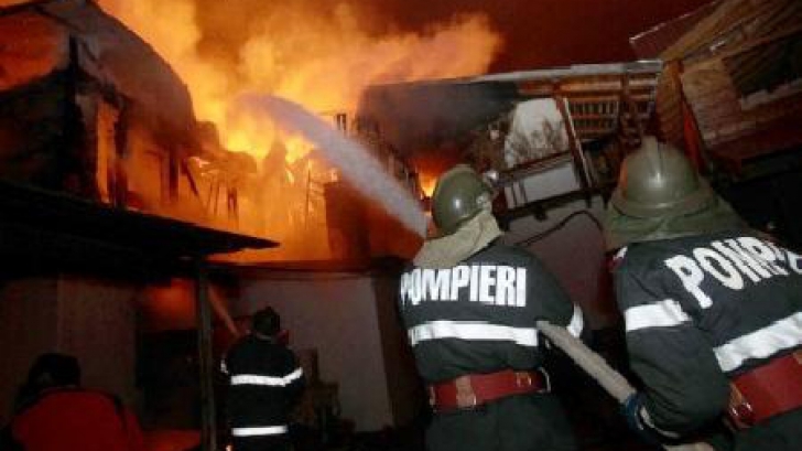 VIDEO Incendiu puternic în București, pe Șoseaua Olteniței, la un depozit