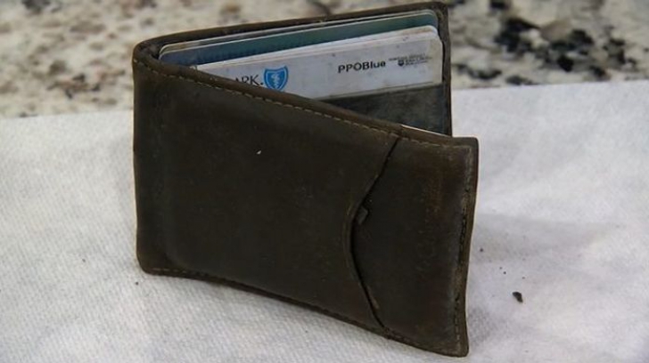 VIDEO Un american şi-a recuperat portofelul pierdut cu 4 ani în urmă
