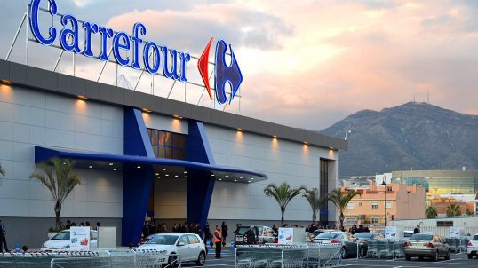 Alertă alimentară în România: Carrefour retrage de urgență de la raft 12 produse – LISTA