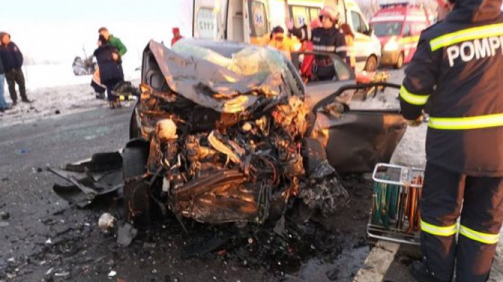 Accident grav în Giurgiu. Trei autoturisme s-au ciocnit, un tânăr a murit