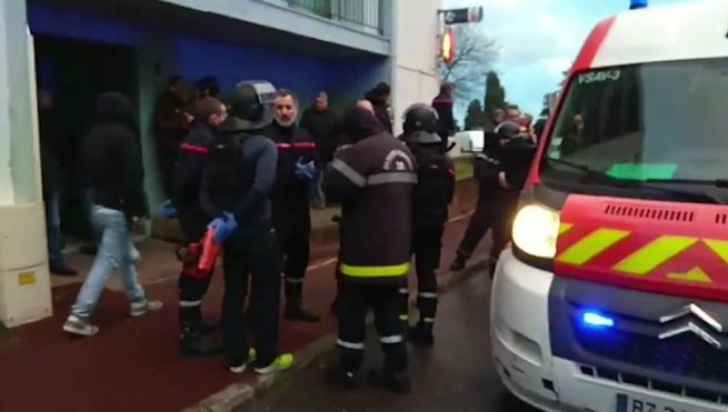 Atac armat la Bastia, Franţa: cel puţin o persoană a fost ucisă şi alte şase rănite