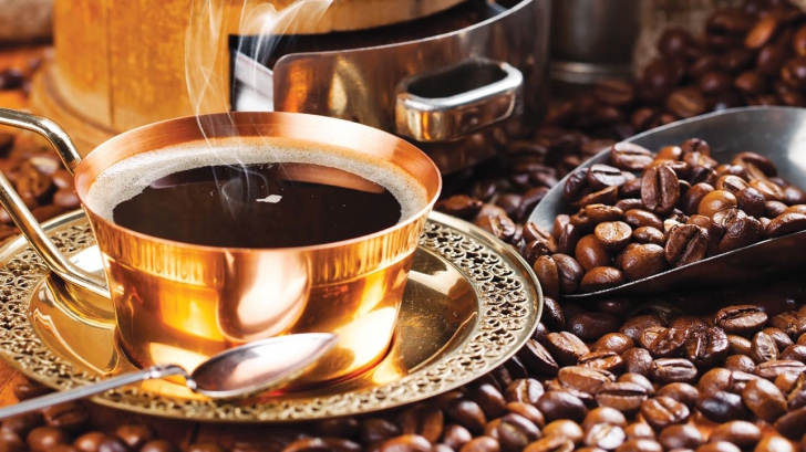 Cum să îţi pregăteşti cafeaua pentru un gust excepțional. Trucuri pe care nu le știai 