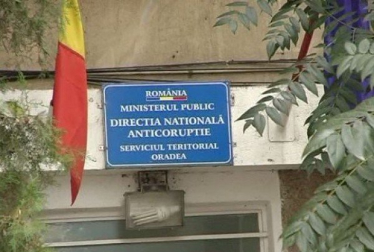 Dosar penal după apariţia unor presupuse înregistrări audio cu procurori DNA Oradea