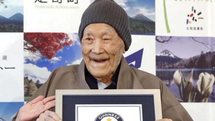 Cel mai bătrân bărbat din lume a murit în Japonia. Avea 113 ani
