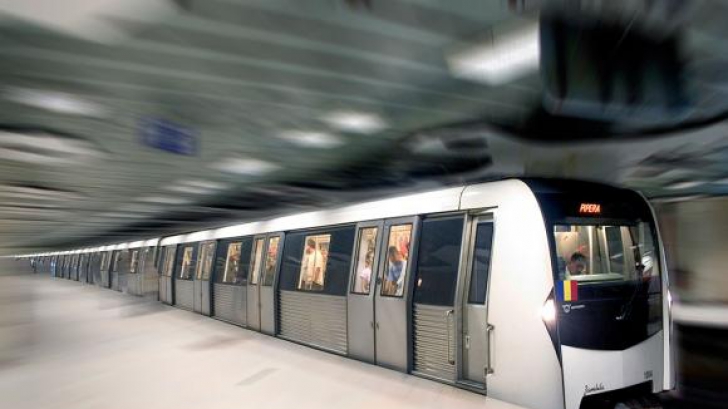 UPDATE | Imagini șocante! Ce-a făcut sinucigașa de la metrou, la stația Apărătorii Patriei