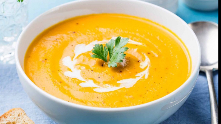 Supa cremă perfectă pentru frigul de afară. Ce să îi pui pentru un gust fabulos 